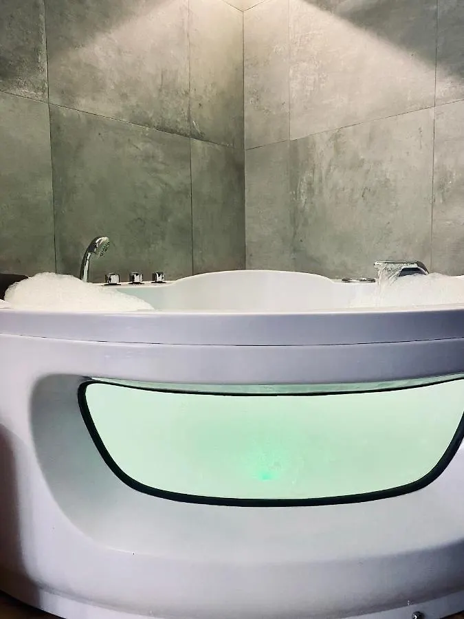 Apartment Premium Jacuzzi For Couples, Old Town Krakow Poland