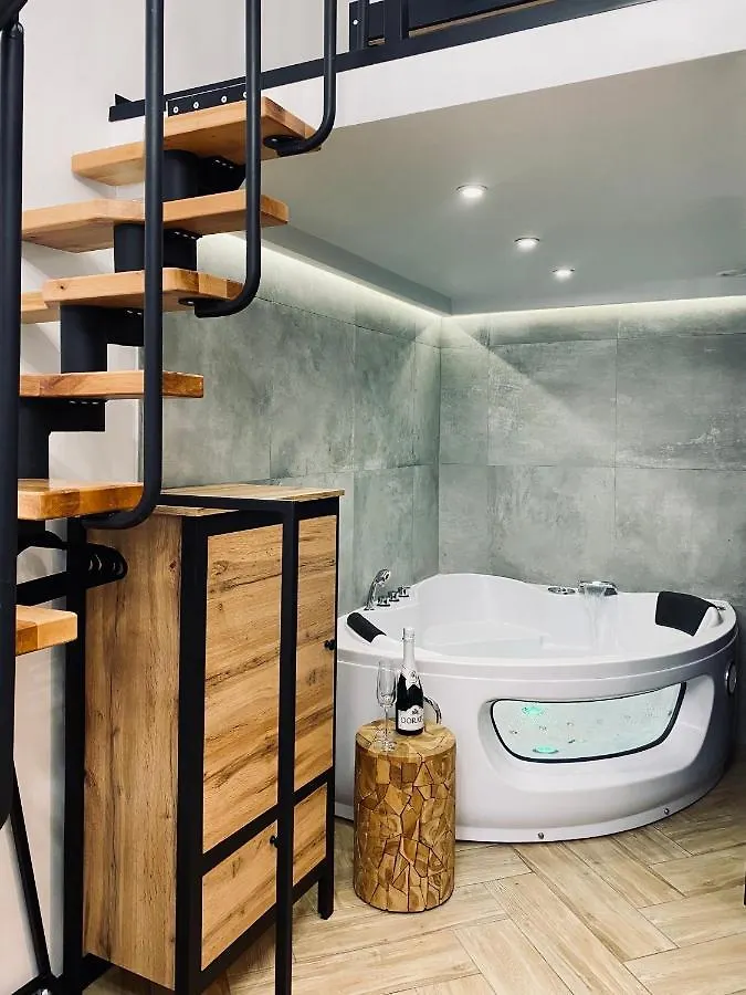 Apartment Premium Jacuzzi For Couples, Old Town Krakow